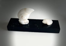 Load image into Gallery viewer, Marble Plinths