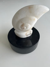 Load image into Gallery viewer, Marble Plinths - Cylinders
