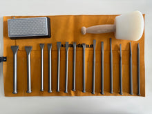 Load image into Gallery viewer, Fire-Sharp Mallet Head Full Chisel Set with Tool Roll