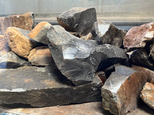 Load image into Gallery viewer, Black/Green Springstone