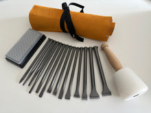 Load image into Gallery viewer, Fire-Sharp Mallet Head Full Chisel Set with Tool Roll
