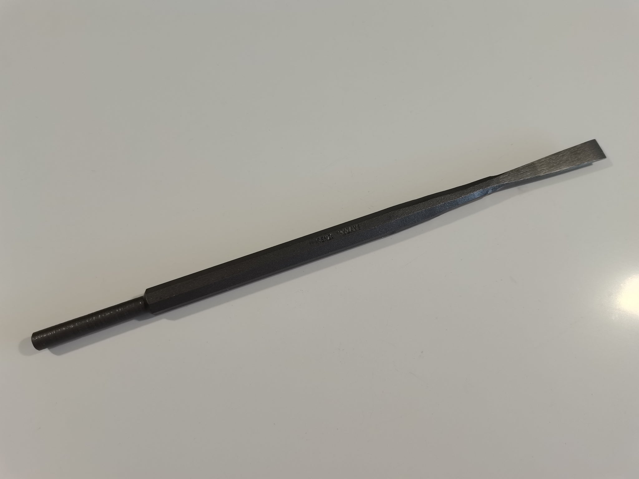 Pneumatic Fire-Sharp Chisels 7.4 Shank – Southern Stone and Tools